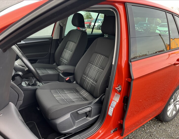 Volkswagen Golf Sportsvan 18