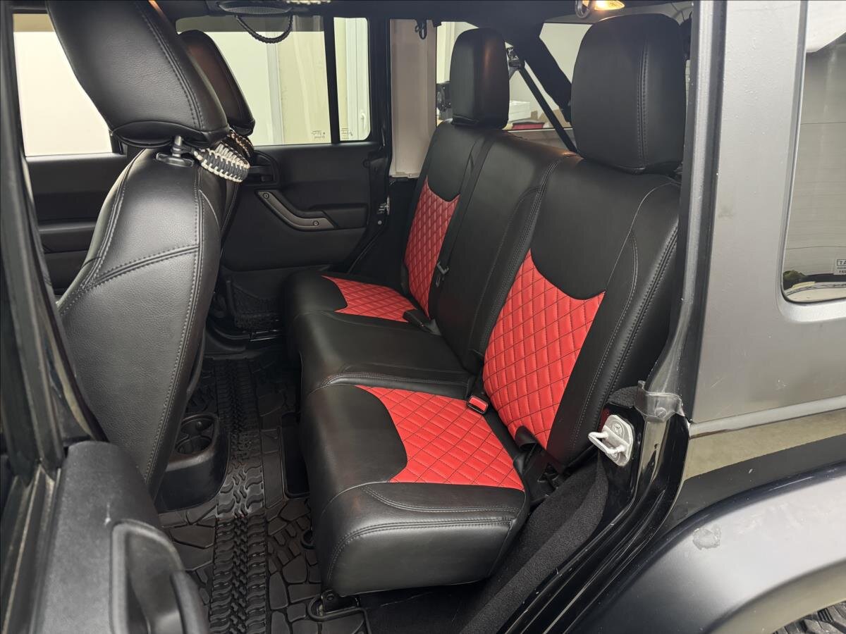 Jeep Wrangler SUV 3,6 l 209 kw