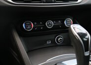 Alfa Romeo Stelvio 23