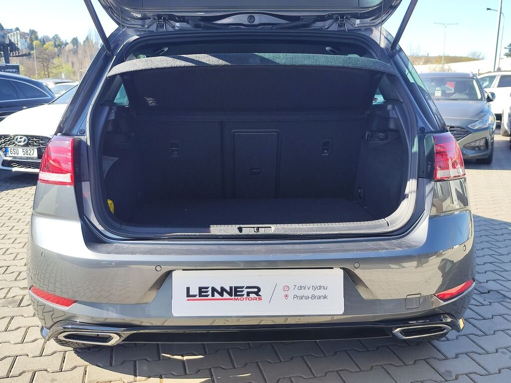 Volkswagen Golf Hatchback 1,6 l 85 kw