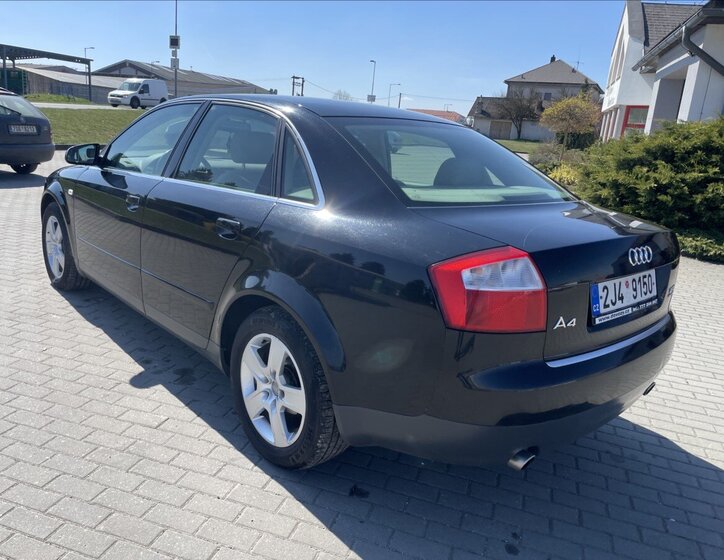 Audi A4 Sedan / Limuzína 1,8 l 110 kw