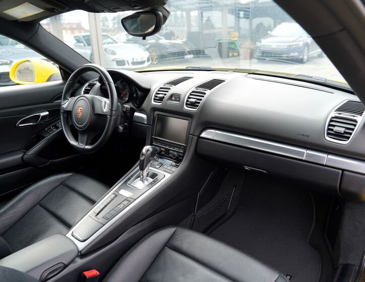 Porsche Cayman 25