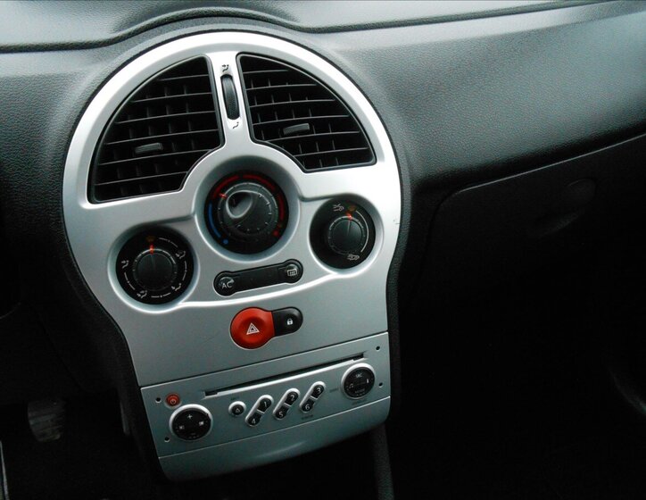 Renault Modus Hatchback 1,1 l 55 kw