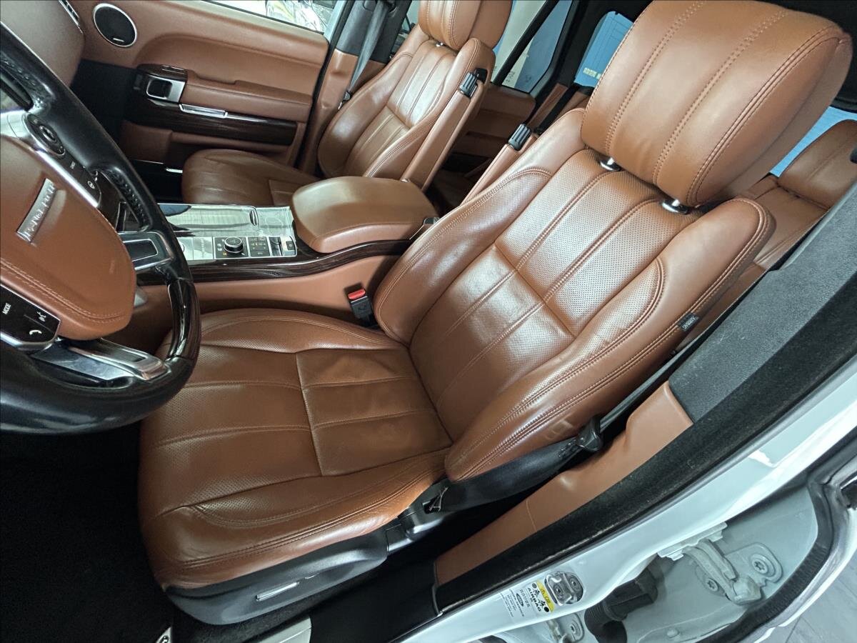 Land Rover Range Rover SUV / Terénní 3,0 l 190 kw