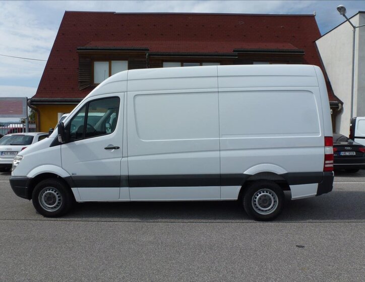 Mercedes-Benz Sprinter 13