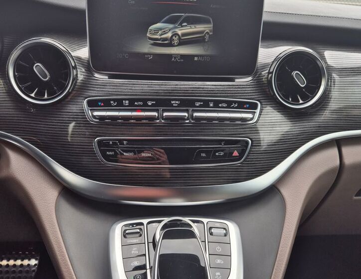 Mercedes-Benz Třídy V 23