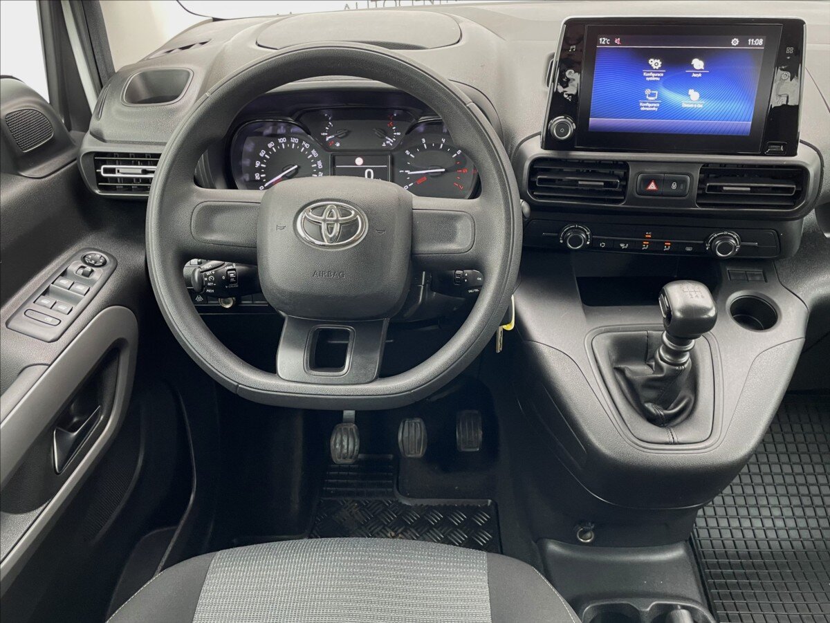 Toyota ProAce City Verso MPV 1,2 l 81 kw