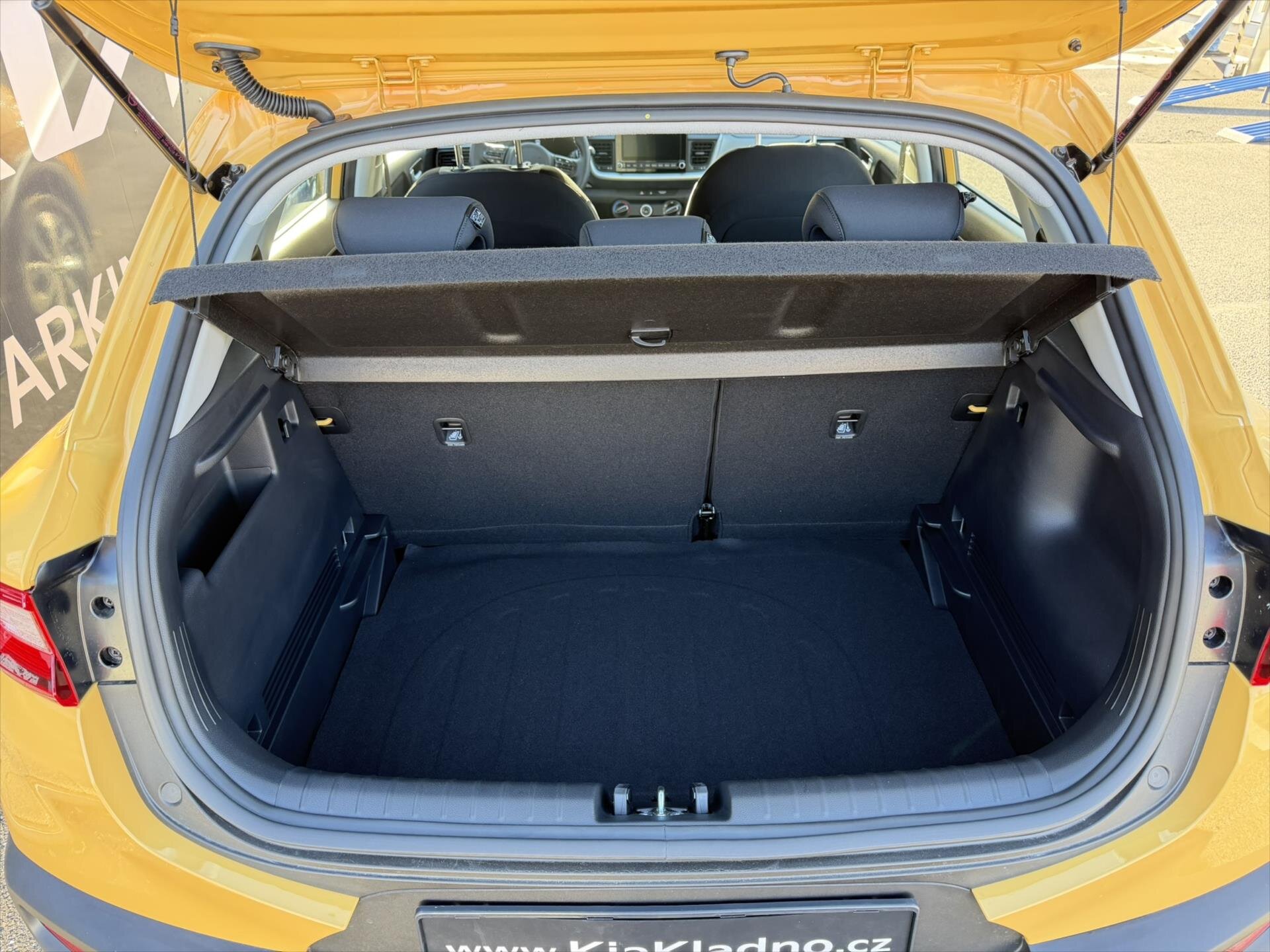 KIA Stonic SUV 1,2 l 58 kw