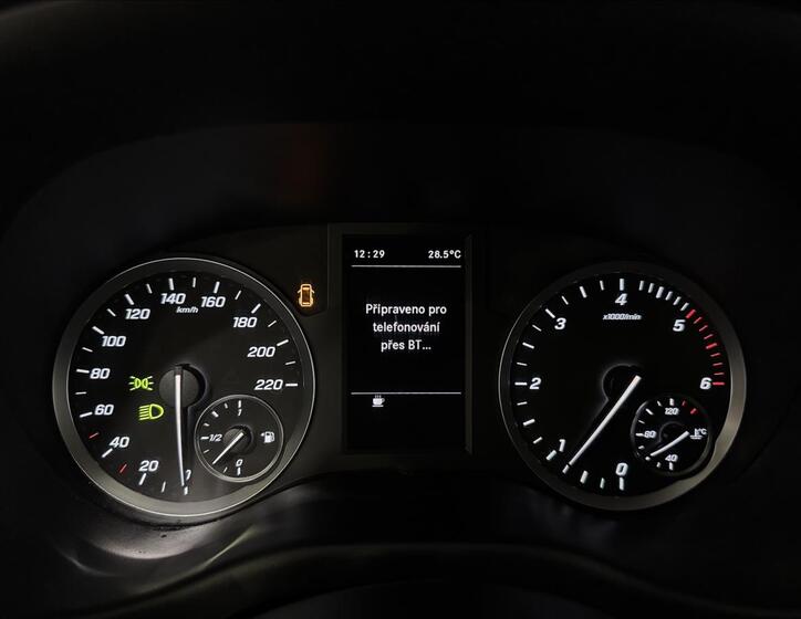 Mercedes-Benz Vito 19