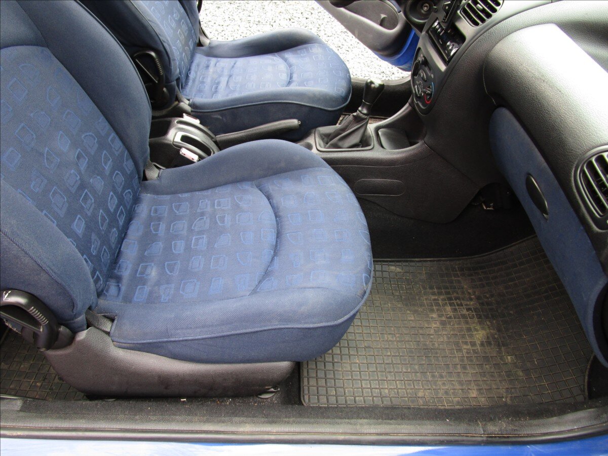 Peugeot 206 Hatchback 1,1 l 44 kw