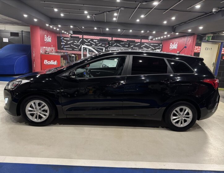 Hyundai i30 Kombi 1,6 l 81 kw