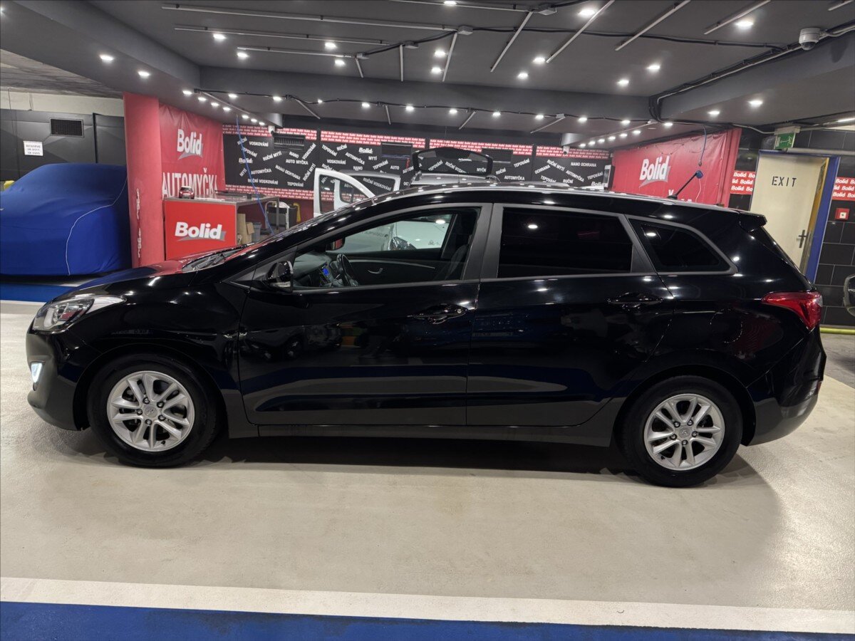 Hyundai i30 Kombi 1,6 l 81 kw