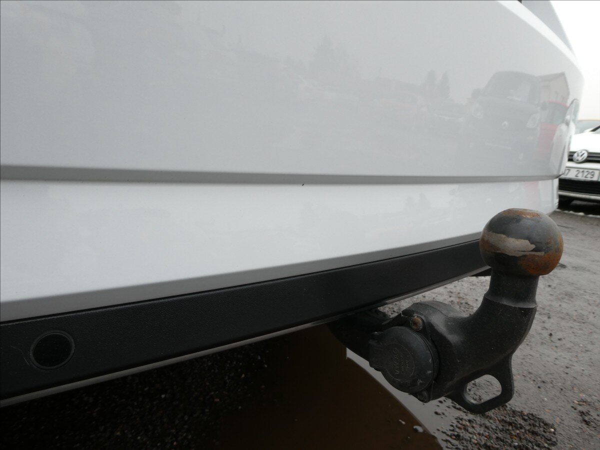 Škoda Superb Sedan / Limuzína 2,0 l 110 kw