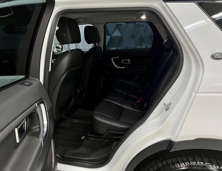 Land Rover Discovery SUV / Terénní 2,0 l 132 kw