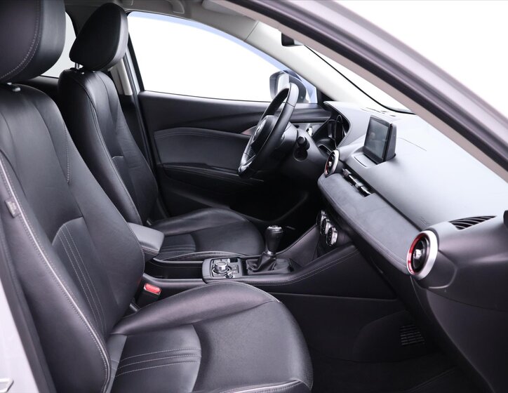 Mazda CX-3 SUV 2,0 l 89 kw