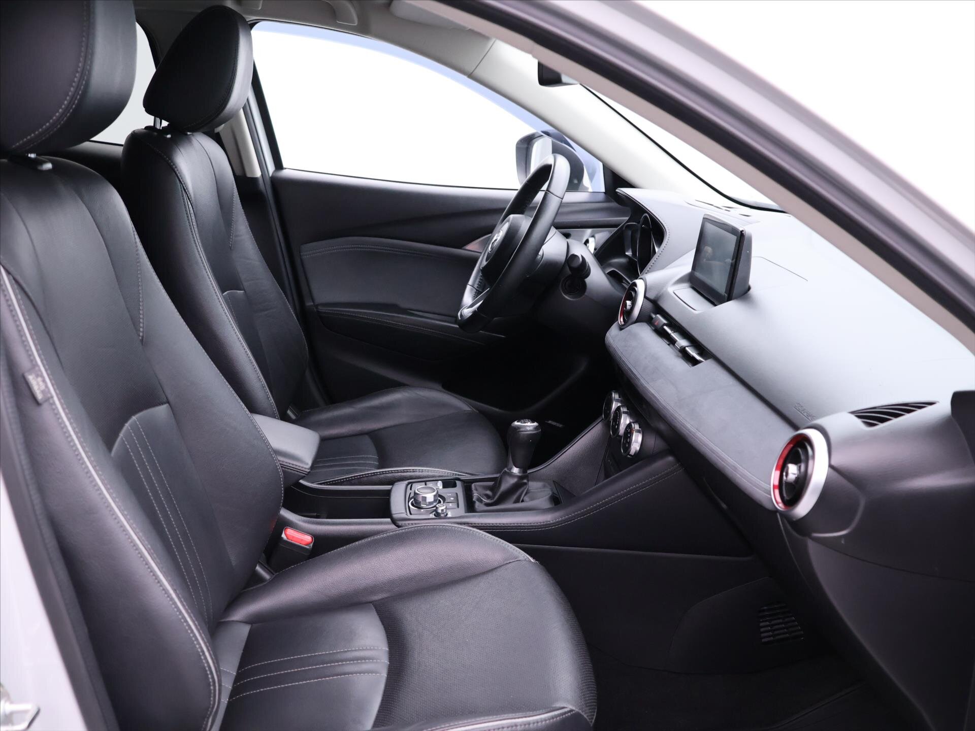 Mazda CX-3 SUV 2,0 l 89 kw