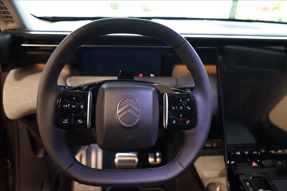 Citroën C5 Aircross SUV / Terénní 1,6 l 143 kw