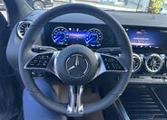 Mercedes-Benz EQA 11