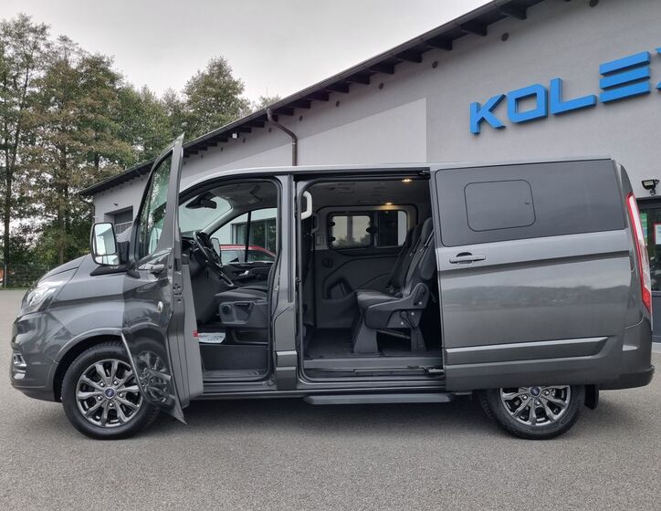 Ford Tourneo Custom 4