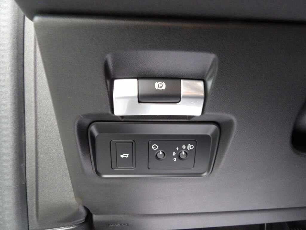 Land Rover Discovery Sport SUV / Terénní 2,0 l 110 kw