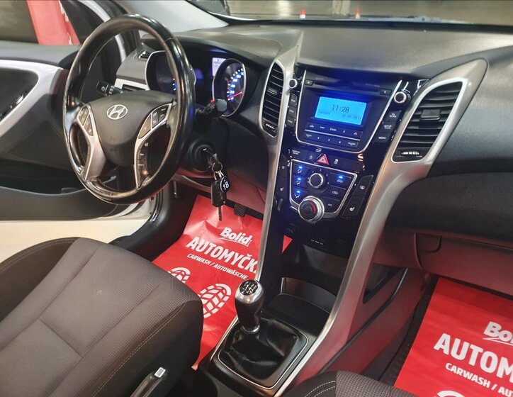 Hyundai i30 Kombi 1,6 l 88 kw