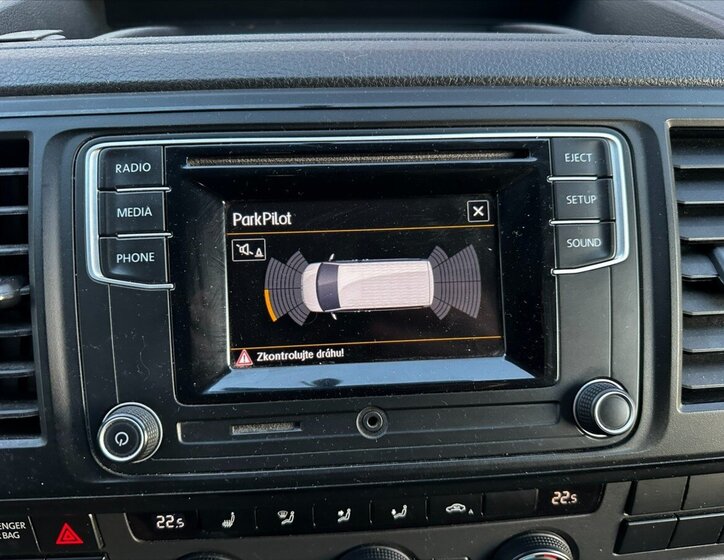 Volkswagen Caravelle 27