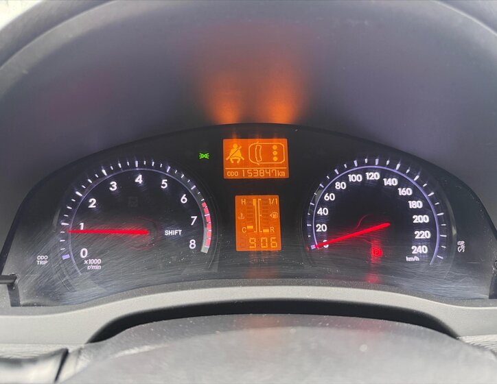 Toyota Avensis Sedan 1,6 l 97 kw