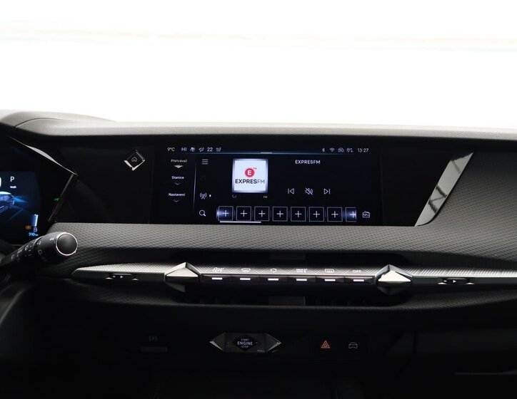 DS Automobiles DS4 Hatchback 1,2 l 100 kw