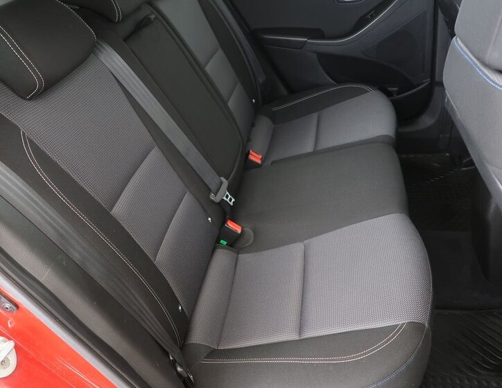 Hyundai i30 Kombi 1,6 l 99 kw