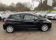 Peugeot 208 4