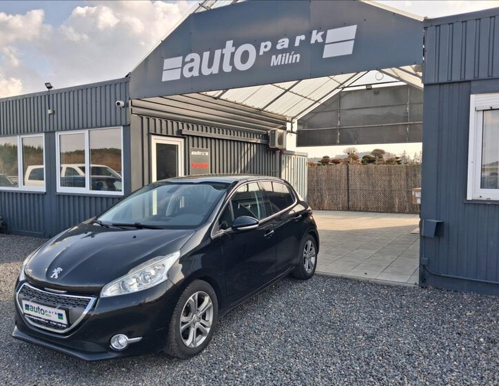 Peugeot 208 Hatchback 1,6 l 84 kw