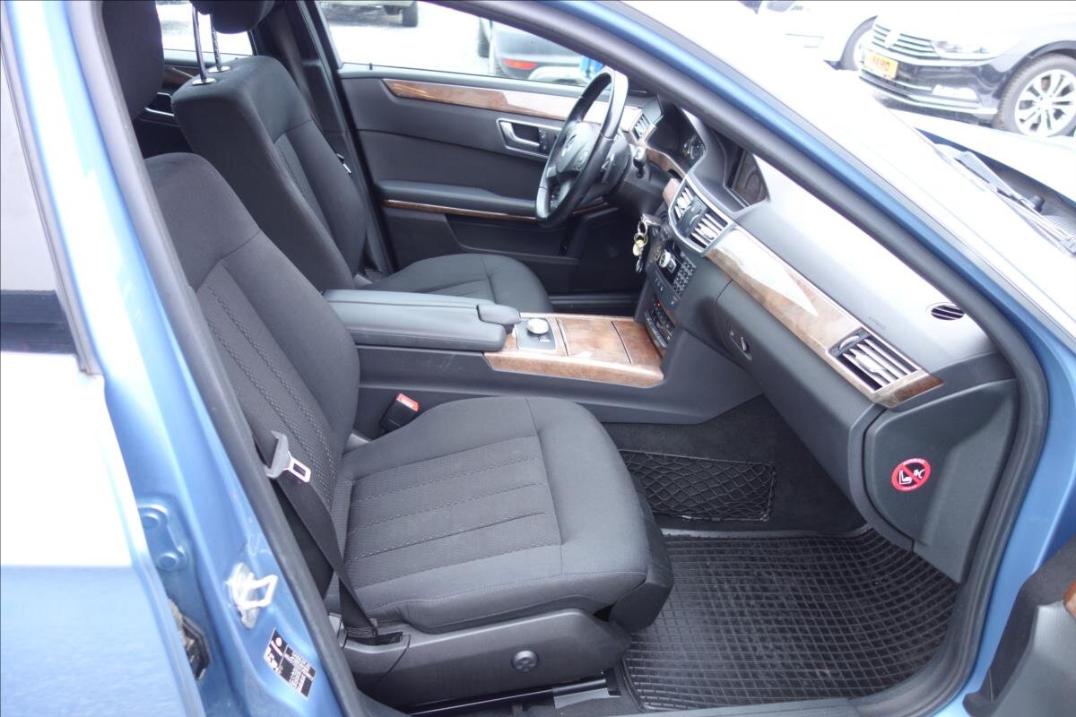 Mercedes-Benz Třídy E Kombi 3,0 l 195 kw