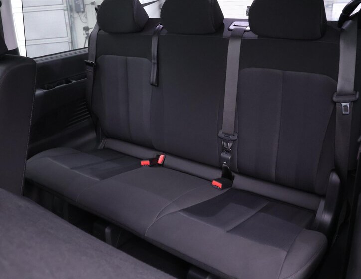 Hyundai Staria Kombi 2,2 l 130 kw