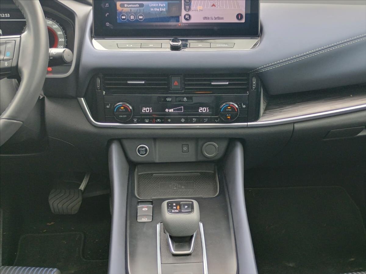 Nissan Qashqai SUV / Terénní 1,3 l 116 kw