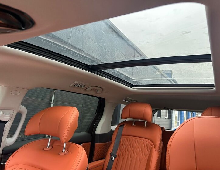 Dongfeng Ostatní MPV 1,5 l 255 kw