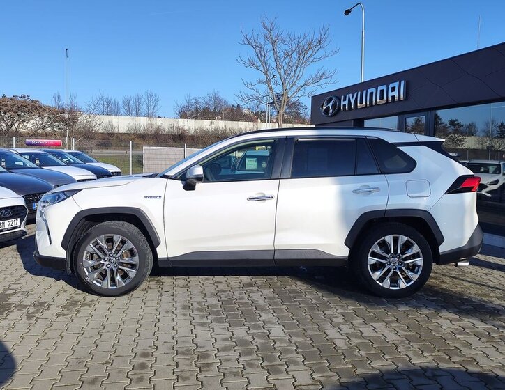 Toyota RAV4 SUV 2,5 l 163 kw