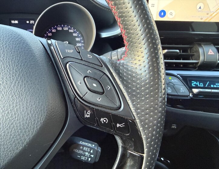 Toyota C-HR SUV 2,0 l 112 kw