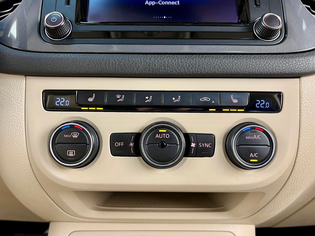 Volkswagen Tiguan SUV / Terénní 2,0 l 147 kw