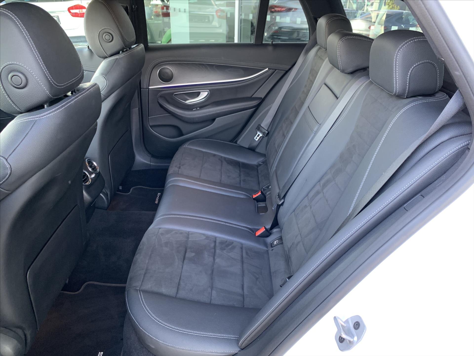 Mercedes-Benz Třídy E Kombi 2,0 l 143 kw