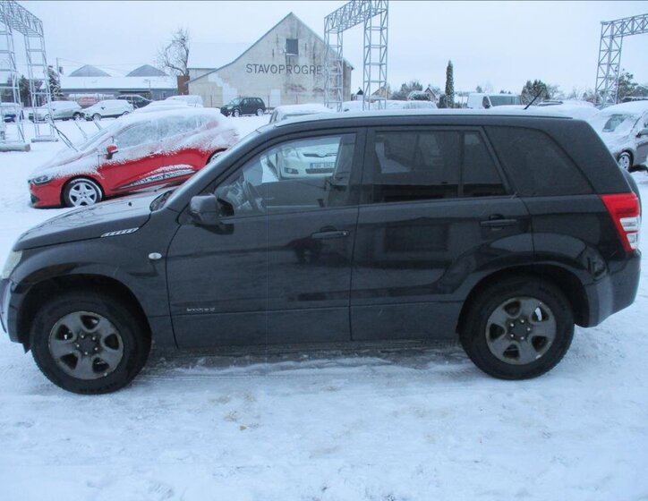 Suzuki Grand Vitara 8