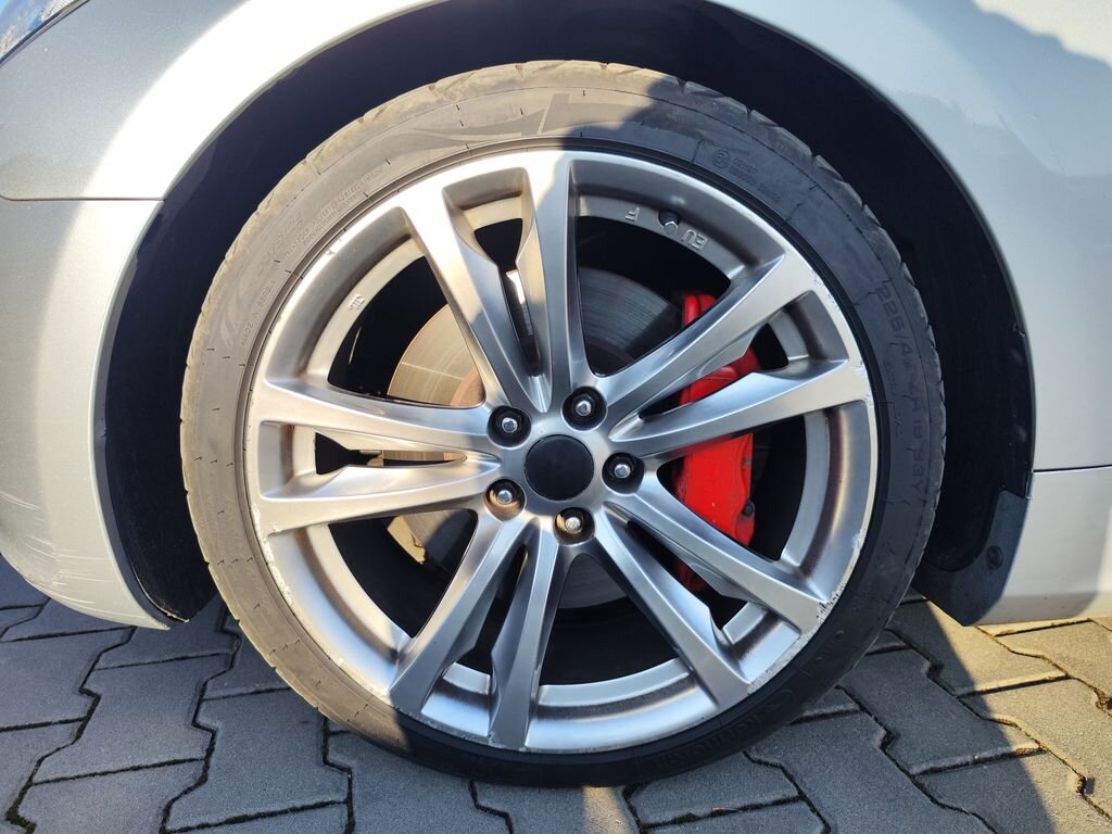 Hyundai Genesis Kupé 0,0 223 kw