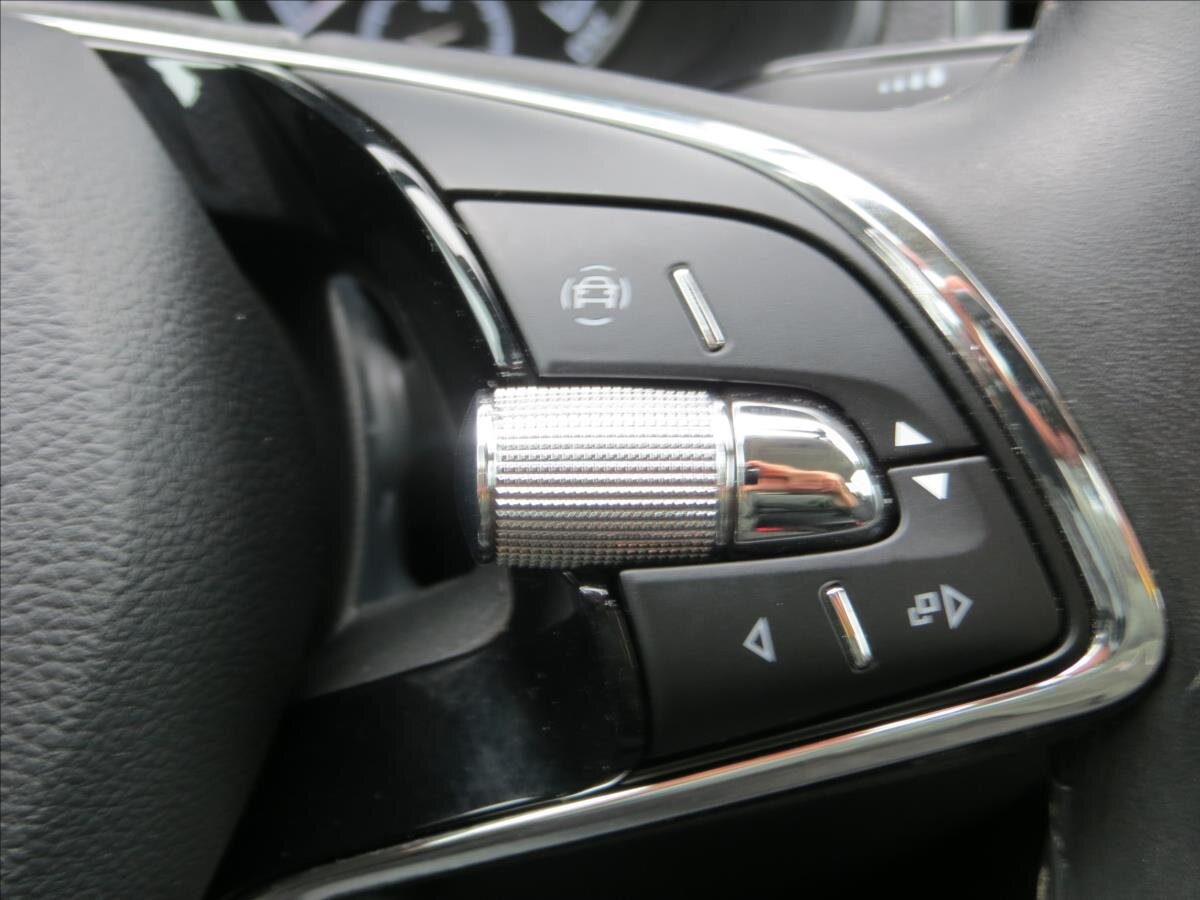 Škoda Karoq SUV / Terénní 2,0 l 110 kw