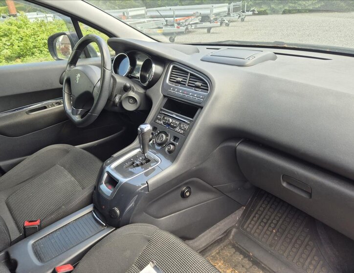 Peugeot 5008 Kombi 1,6 l 115 kw