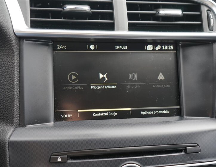 DS Automobiles DS4 15