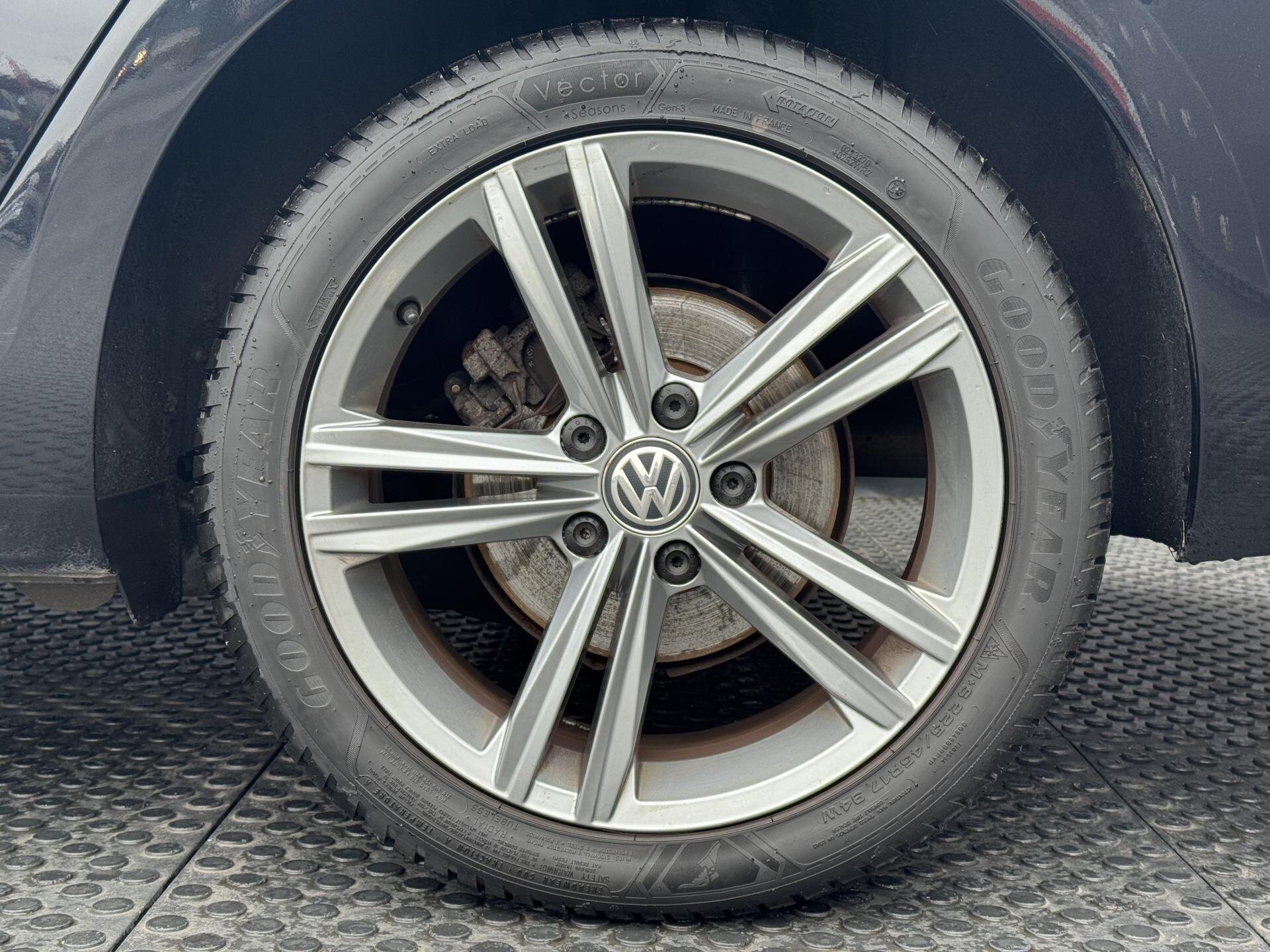 Volkswagen Golf Kombi 1,6 l 85 kw