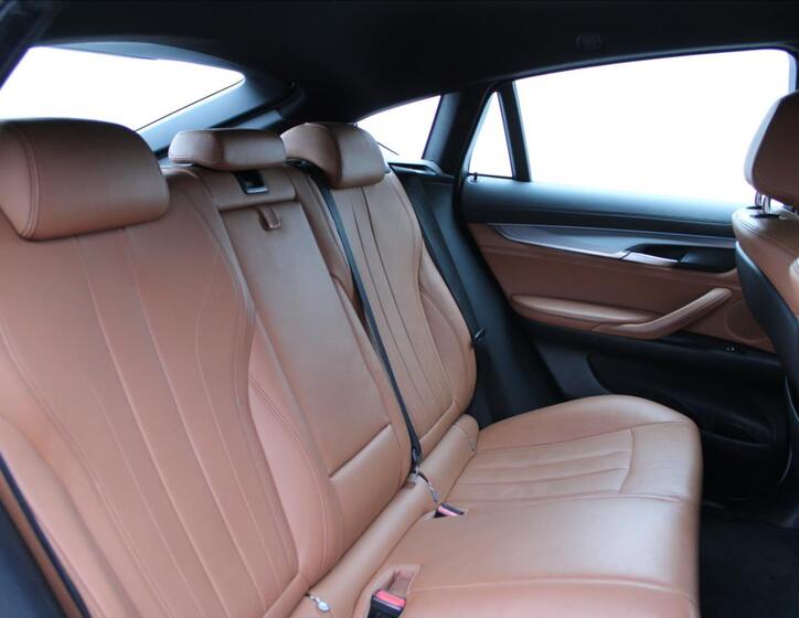 BMW X6 32