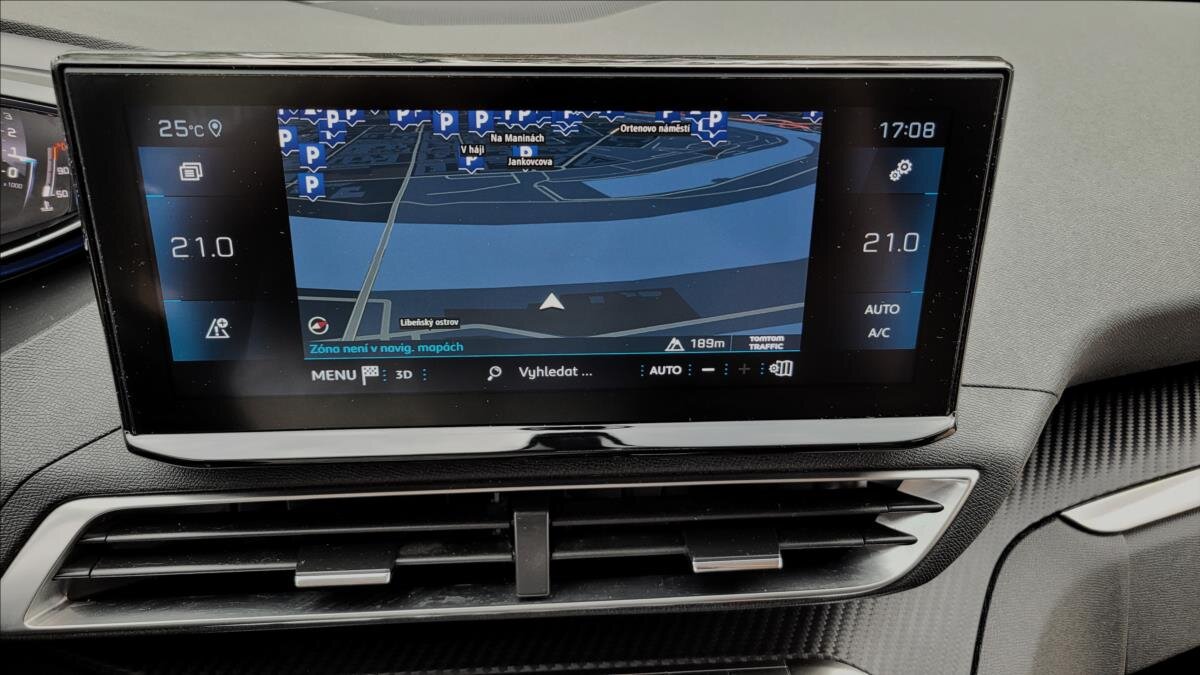 Peugeot 3008 SUV / Terénní 1,5 l 96 kw