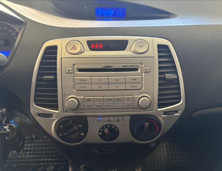 Hyundai i20 12