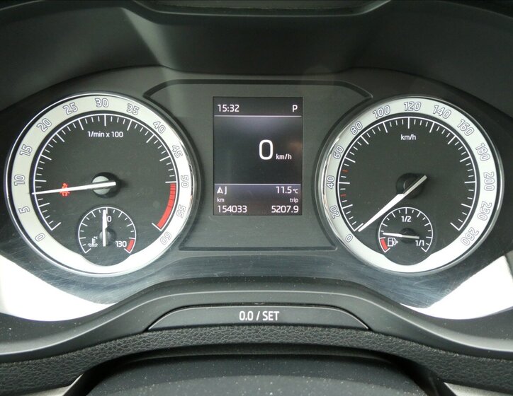 Škoda Karoq SUV / Terénní 2,0 l 110 kw
