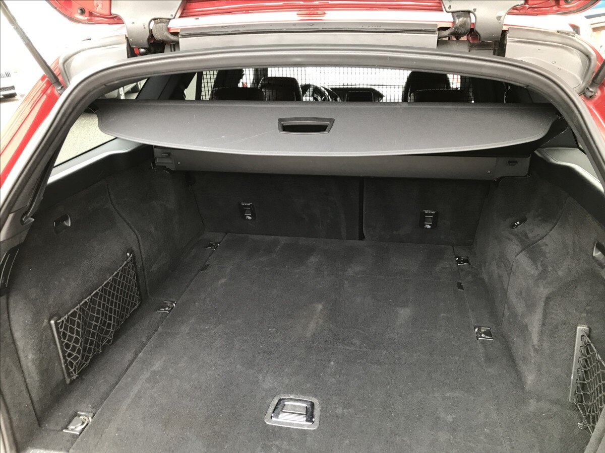 Mercedes-Benz Třídy E Kombi 2,1 l 100 kw